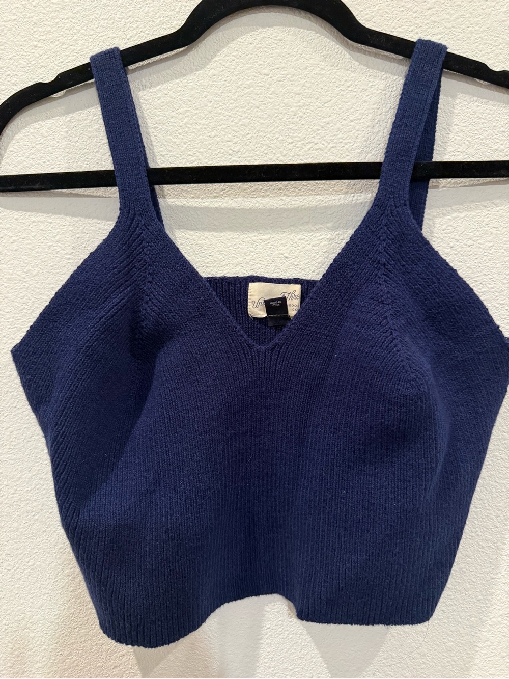 Universal Thread Navy V-Neck Knit Tank Top